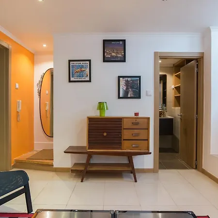 Apartman Feels Like - Bica Music *
